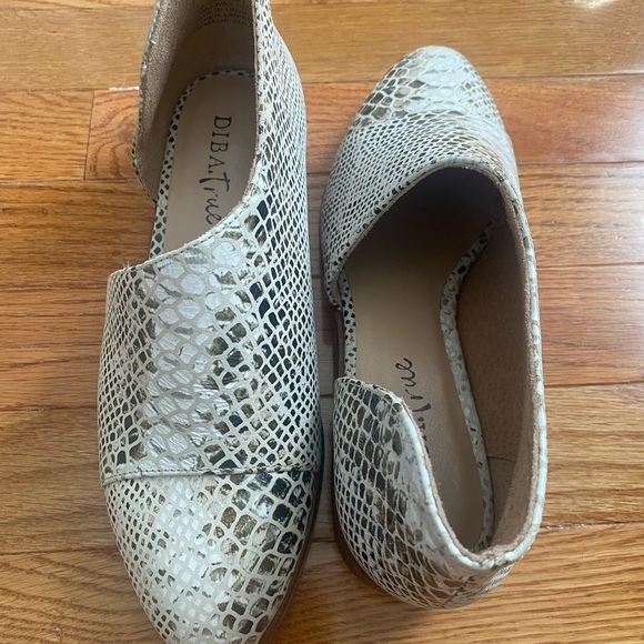Diba True Womens No Way Out Slip On Flats Casual Shoes Size 7.5.  New - Picture 2 of 10